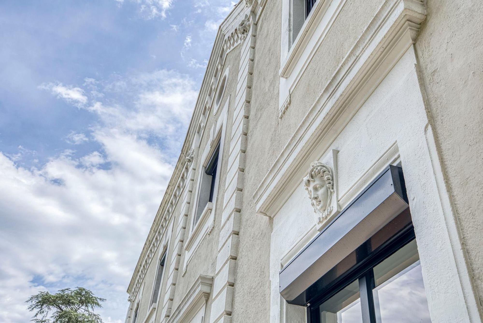 1 - Grand Appartement Spacieux Dans Un Chateau Du 17Eme Siecle, A 15Min De Lyon Vourles Exterior foto